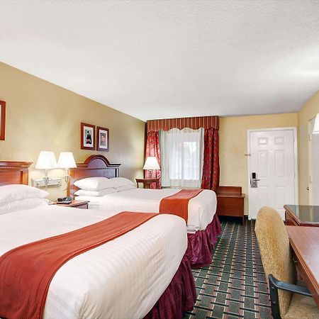 Days Inn By Wyndham Memphis At Graceland Bagian luar foto