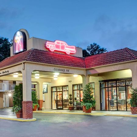 Days Inn By Wyndham Memphis At Graceland Bagian luar foto