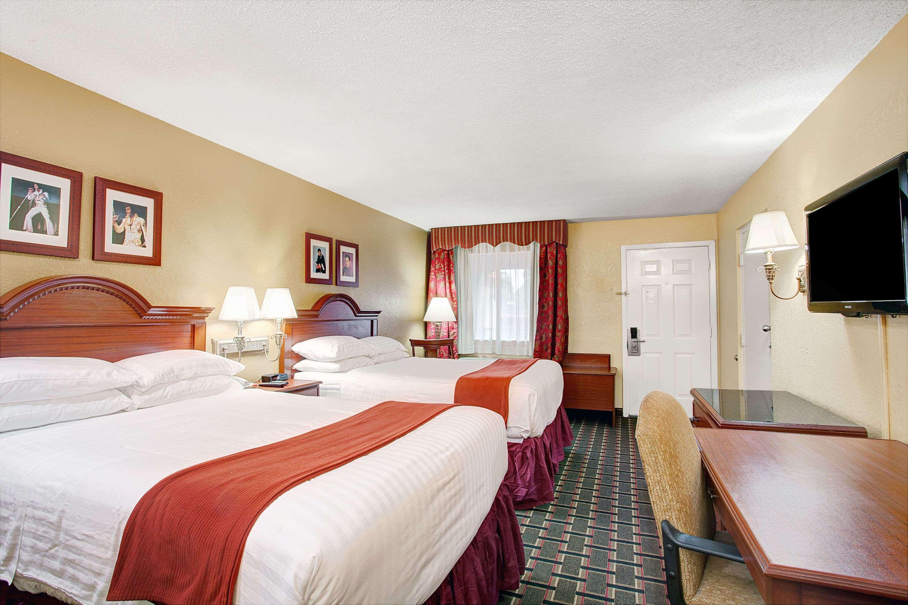 Days Inn By Wyndham Memphis At Graceland Bagian luar foto