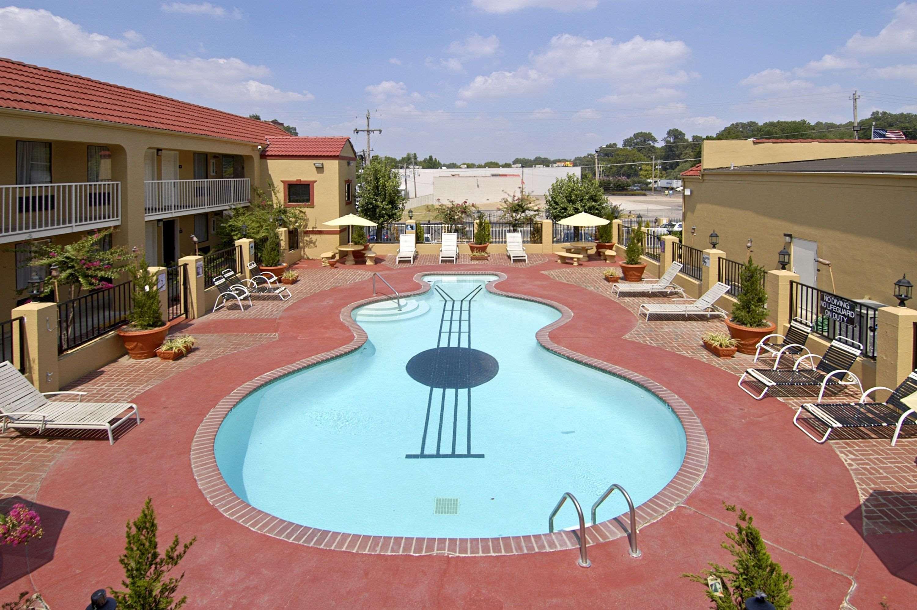 Days Inn By Wyndham Memphis At Graceland Bagian luar foto